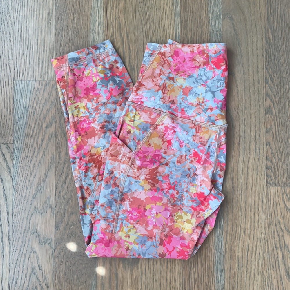 Colorful LULULEMON LEGGINGS